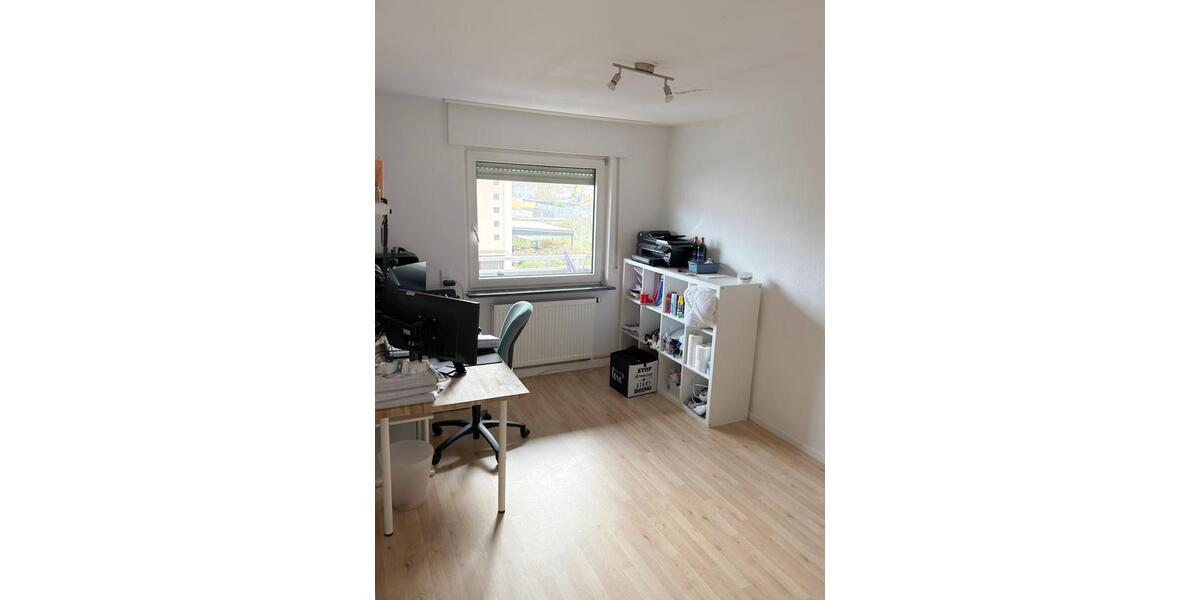 Etagenwohnung Durmersheim - 3 Zimmer, 89 m&sup2;, 1.000&euro; | Angebot:25919071