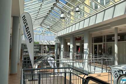 Büro in Helmstedt 2.210 € 260 m² zimmer