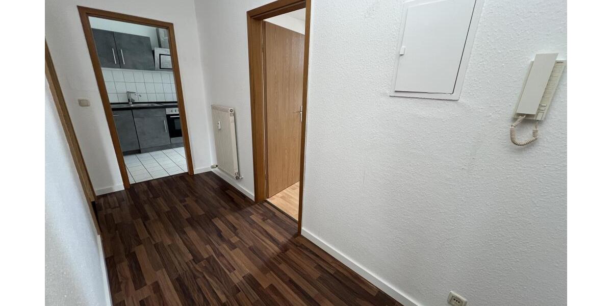 Renovierte 4 Zimmer Wohnung mit neuer Einbauküche im Herzen von Weida! - Dachgeschoßwohnung Weida Liebsdorf | Angebot:26146306