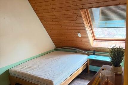 1 Zimmer frei im Einfamilienhaus zimmer