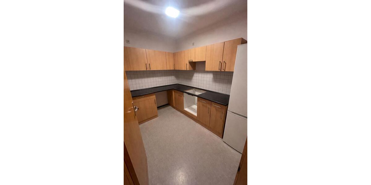 Etagenwohnung Pößneck - 3 Zimmer, 65 m&sup2;, 470&euro; | Angebot:24876934