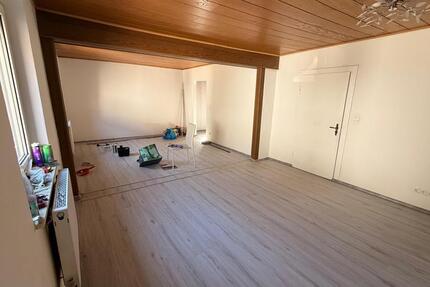 Wohnung Queidersbach - 3 Zimmer, 93 m&sup2;, 1.000&euro; | Angebot:25975991