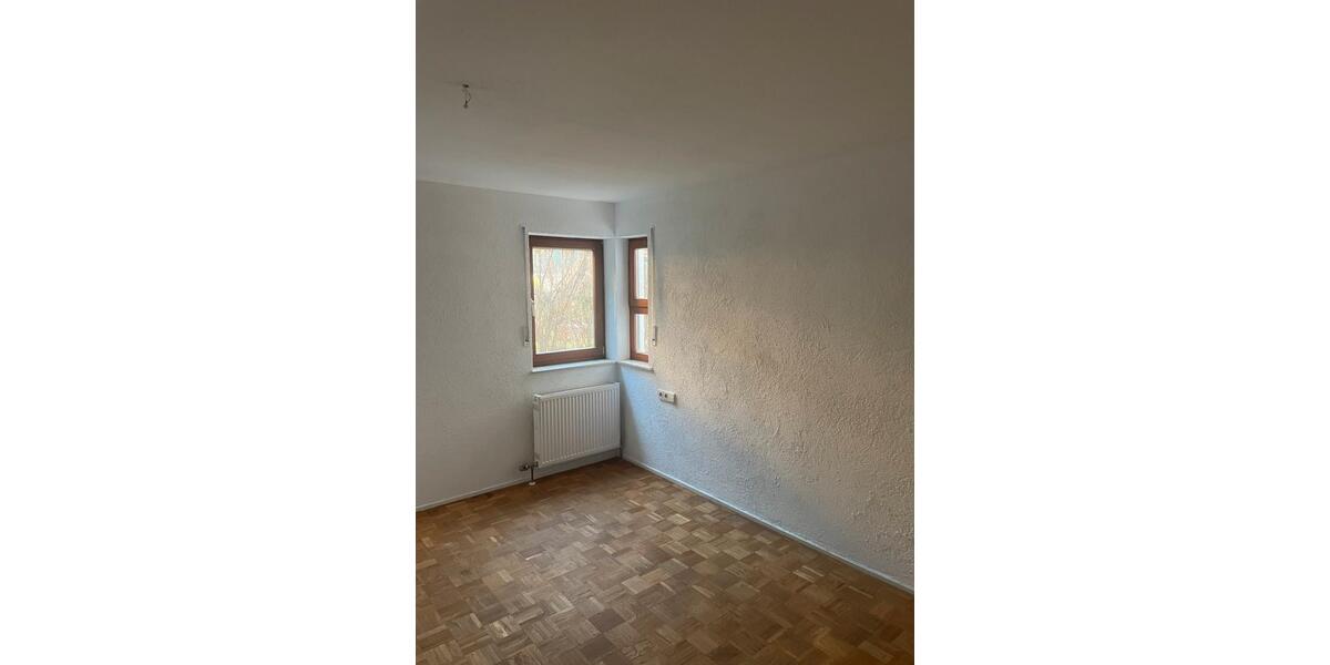 Erdgeschoßwohnung Neckarsulm - 3 Zimmer, 100 m&sup2;, 1.250&euro; | Angebot:24729111