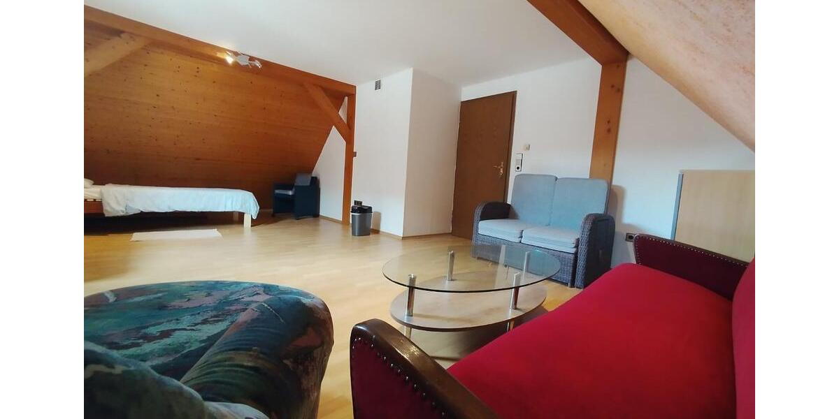 Wohnen auf Zeit Kehl - 30 Zimmer, 200 m&sup2;, 490&euro; | Angebot:25809155