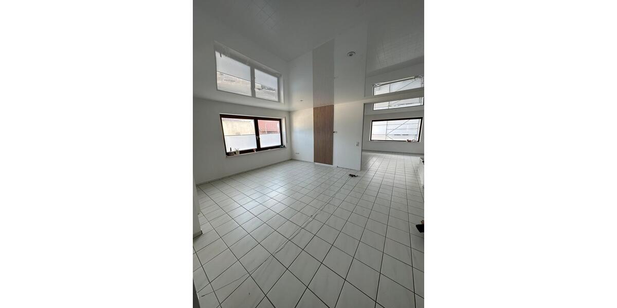 Etagenwohnung Baunatal - 5 Zimmer, 145 m&sup2;, 1.400&euro; | Angebot:26644172