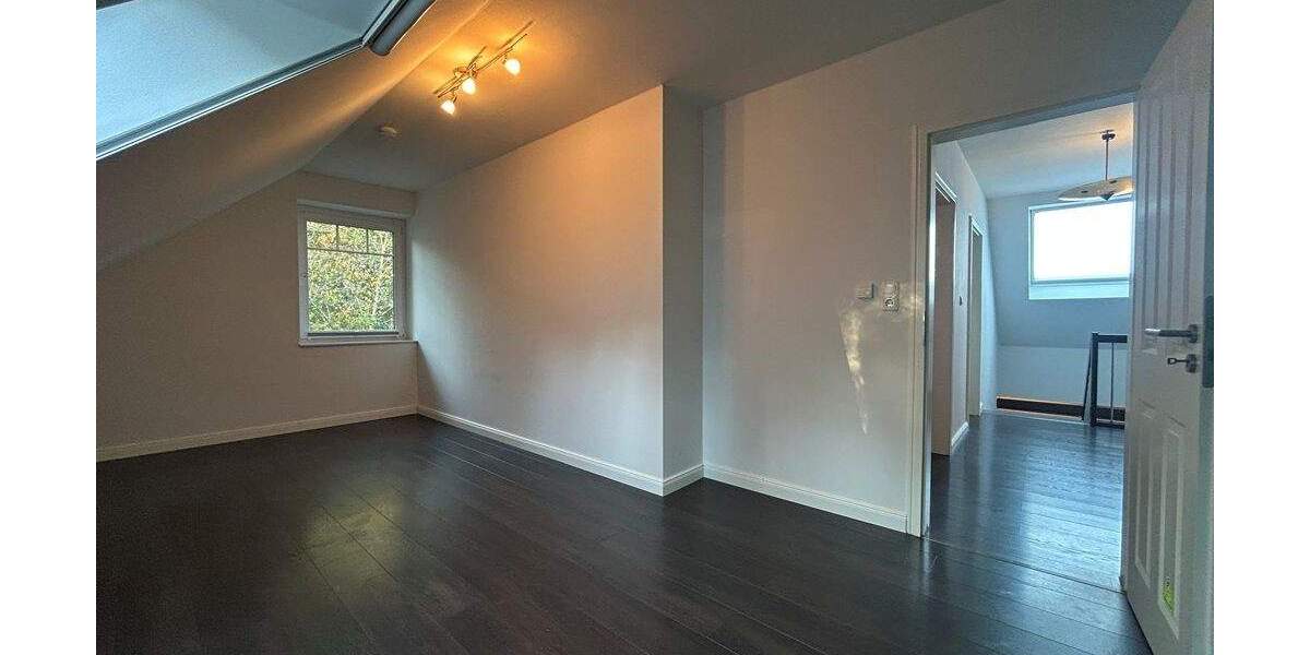 Einfamilienhaus Appel / Eversen Eversen-Siedlung - 8 Zimmer, 218 m&sup2;, 2.850&euro; | Angebot:23943838