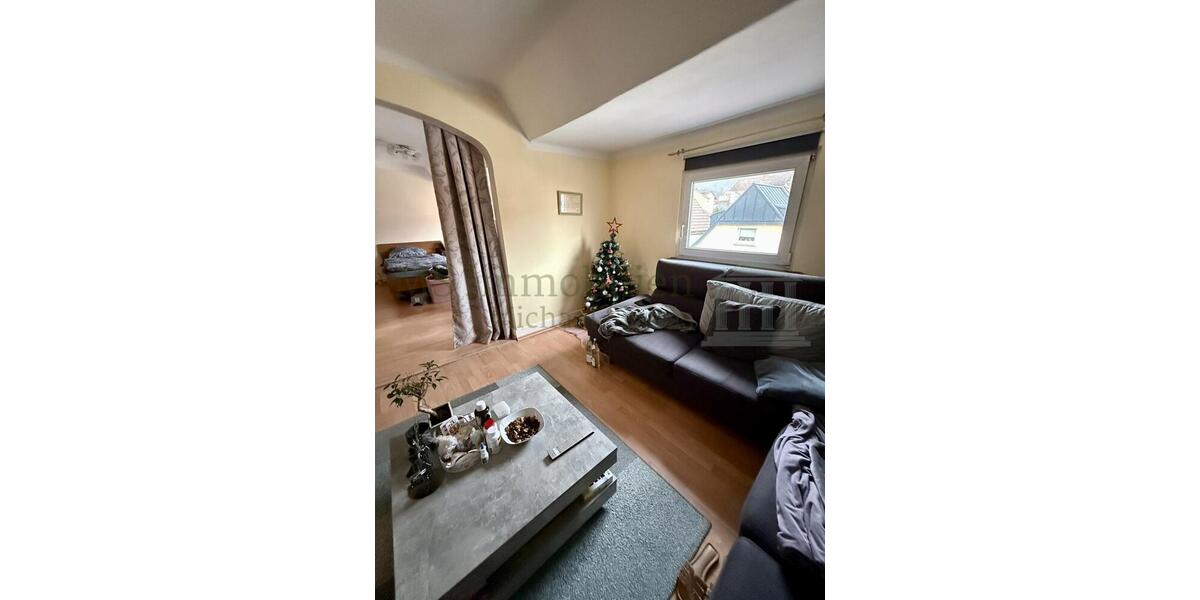 Dachgeschoßwohnung Bensheim - 3 Zimmer, 92 m&sup2;, 1.100&euro; | Angebot:24978435