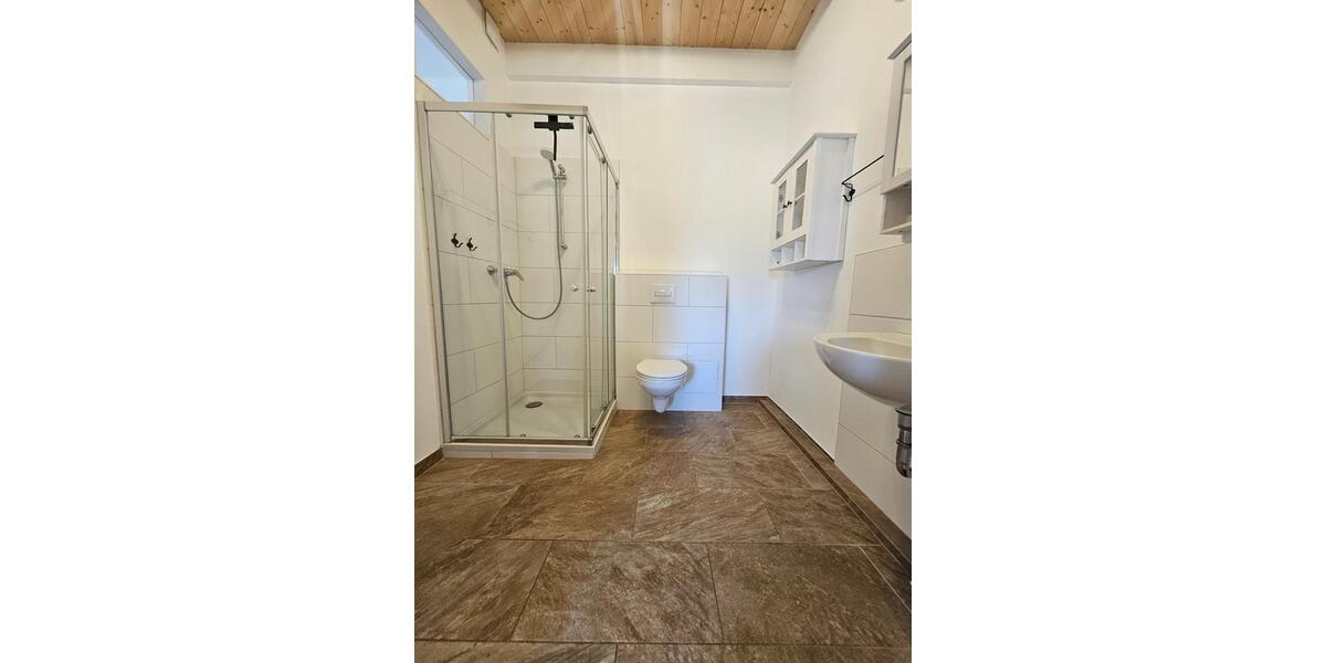 Dachgeschoßwohnung Deisenhausen - 3 Zimmer, 95 m&sup2;, 1.110&euro; | Angebot:26284501