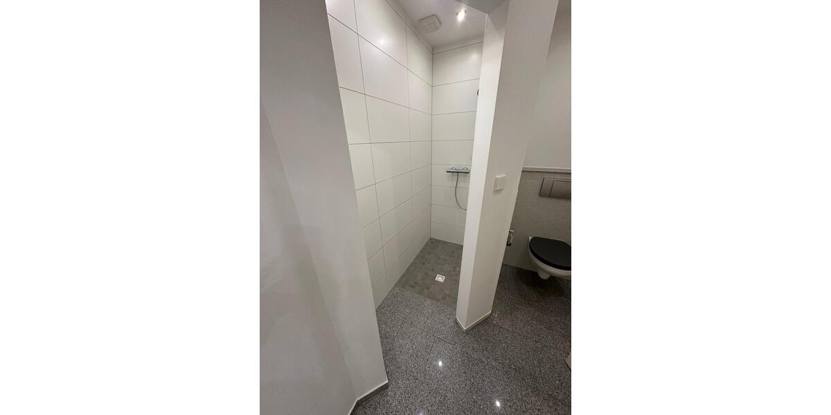 Etagenwohnung Uder - 4 Zimmer, 150 m&sup2;, 900&euro; | Angebot:26092951