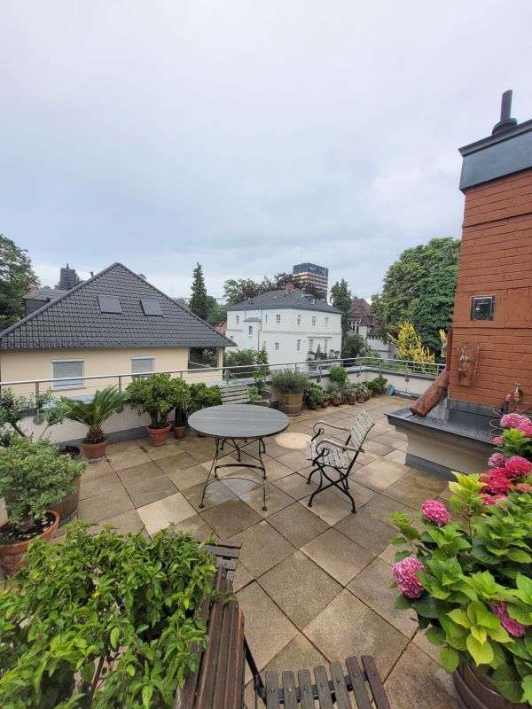 Wohnung zum Mieten in Wiesbaden 2.100 € 133 m²