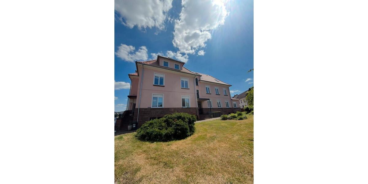 Dachgeschoßwohnung Bous - 4 Zimmer, 130 m&sup2;, 890&euro; | Angebot:24826041