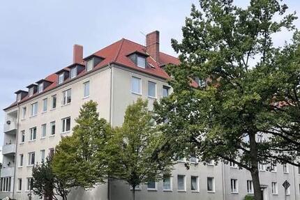 Komplett sanierte 2-Zimmer-Dachgeschosswohnung in Hannover-List zu vermieten! 2 zimmer
