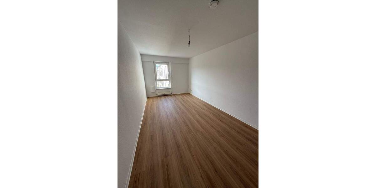 Etagenwohnung Kabelsketal Großkugel - 4 Zimmer, 114 m&sup2;, 805&euro; | Angebot:25998345