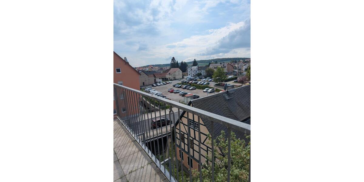 Etagenwohnung Pulsnitz - 4 Zimmer, 93 m&sup2;, 850&euro; | Angebot:26578496