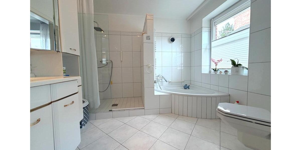 Erdgeschoßwohnung Rendsburg - 3 Zimmer, 98 m&sup2;, 1.065&euro; | Angebot:26455151