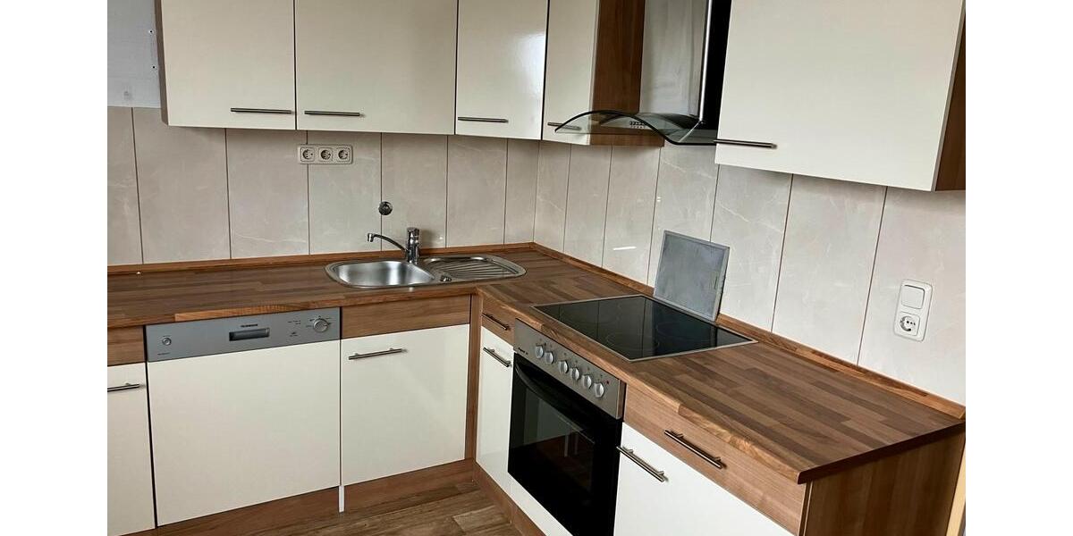 Dachgeschoßwohnung Hauneck - 3 Zimmer, 75 m&sup2;, 640&euro; | Angebot:25715275