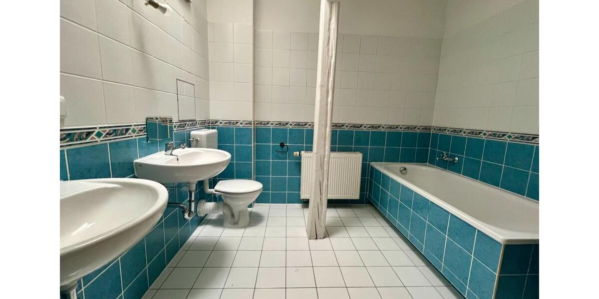 Dachgeschoßwohnung Zeitz - 3 Zimmer, 98 m&sup2;, 640&euro; | Angebot:16602265