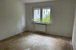 Teilrenovierte 2-Zimmer-Wohnung im Erdgeschoss zimmer