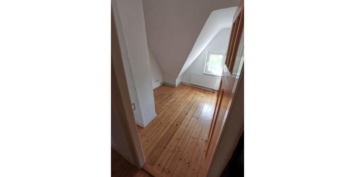 Dachgeschoßwohnung Mühlhausen (Thüringen) - 3 Zimmer, 55 m&sup2;, 330&euro; | Angebot:26662212