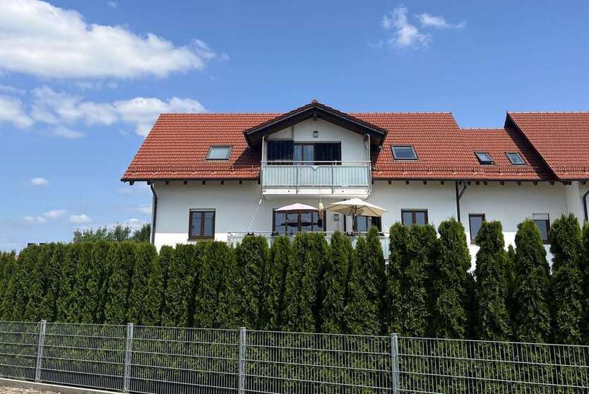 Wohnung zum Mieten in Bockhorn 1.050 € 89.85 m²