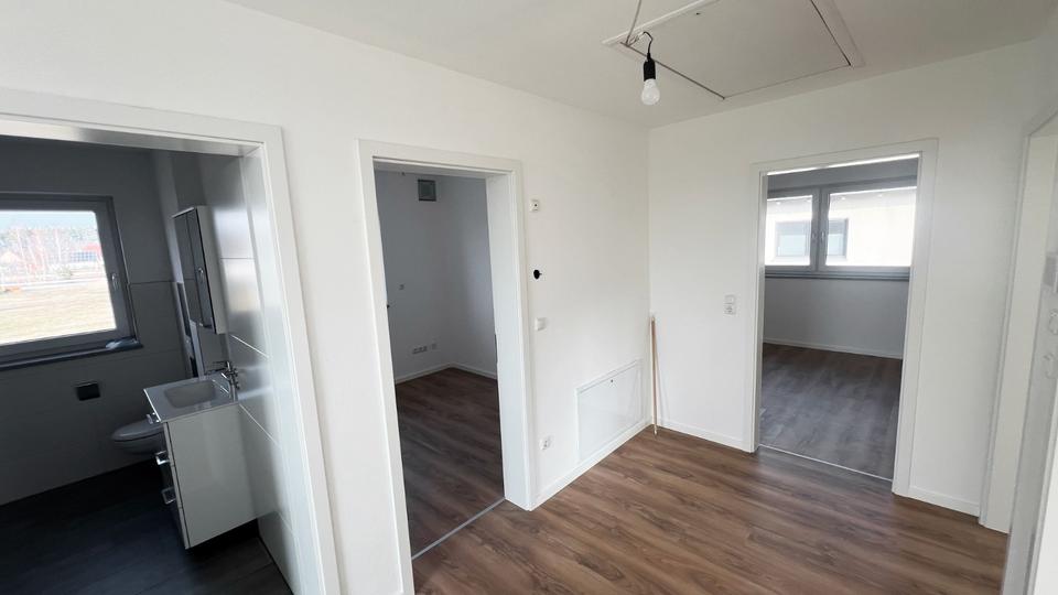 Einfamilienhaus Bodenwöhr - 5 Zimmer, 161 m&sup2;, 1.300&euro; | Angebot:25989342