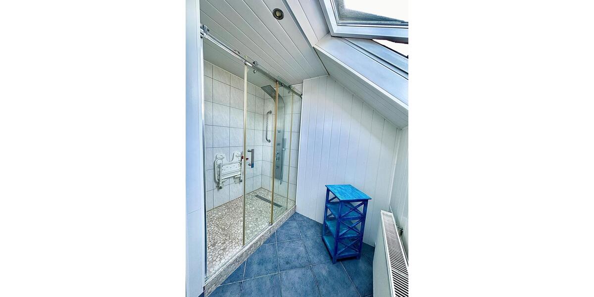 Etagenwohnung Aurich Georgsfeld und Tannenhausen - 4 Zimmer, 130 m&sup2;, 990&euro; | Angebot:24542797