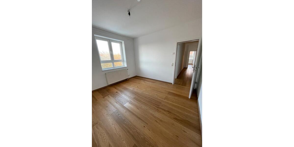 Etagenwohnung Oldenburg Bloherfelde - 2 Zimmer, 81 m&sup2;, 980&euro; | Angebot:25055188