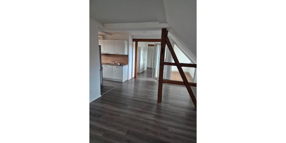 Dachgeschoßwohnung Knüllwald - 4 Zimmer, 80 m&sup2;, 740&euro; | Angebot:26006072