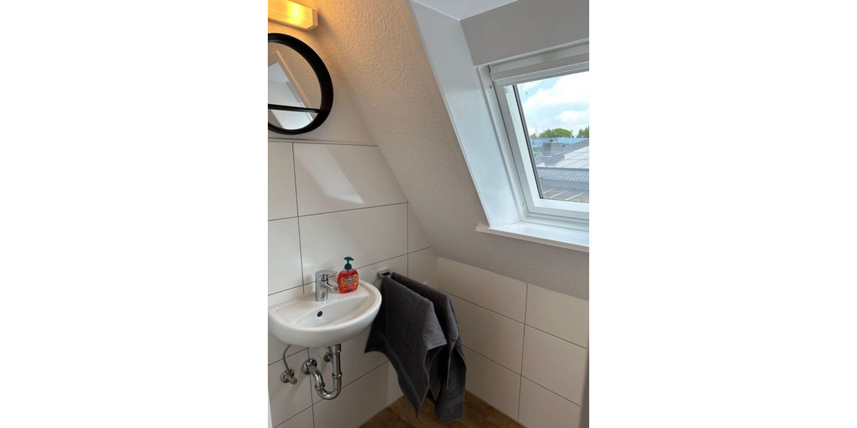 Etagenwohnung Emden Tholenswehr - 4 Zimmer, 20 m&sup2;, 430&euro; | Angebot:24714182