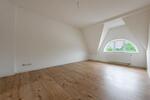 Dachgeschoßwohnung Essen Frillendorf - 2.5 Zimmer, 62 m&sup2;, 650&euro; | Angebot:26619381