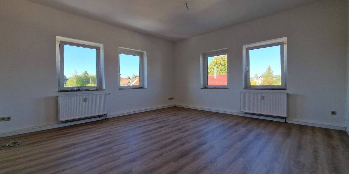 Etagenwohnung Eibau Eibau - 2 Zimmer, 72 m&sup2;, 349&euro; | Angebot:25731354
