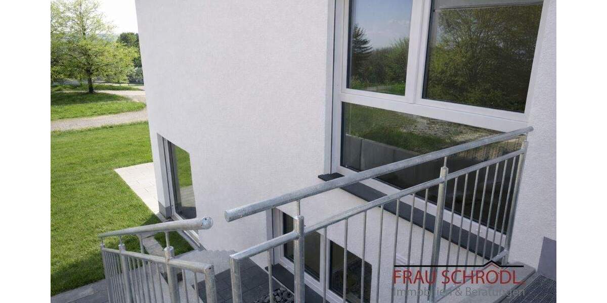 Doppelhaushälfte Tengen - 4 Zimmer, 114 m&sup2;, 1.250&euro; | Angebot:25210025