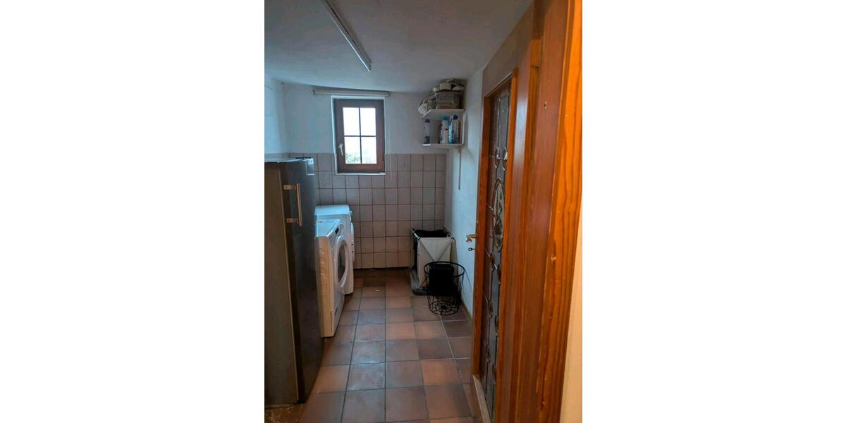 Einfamilienhaus Nentershausen - 3 Zimmer, 110 m&sup2;, 750&euro; | Angebot:26038648