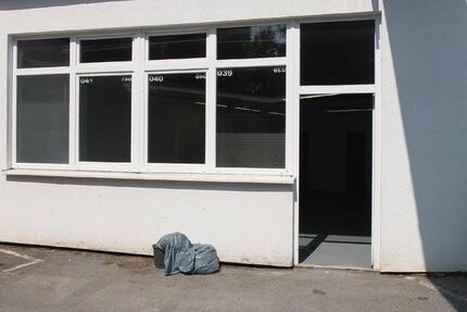 Ebenerdige Lager-Service-Produktionsfläche mit Büro und 2 WC zimmer