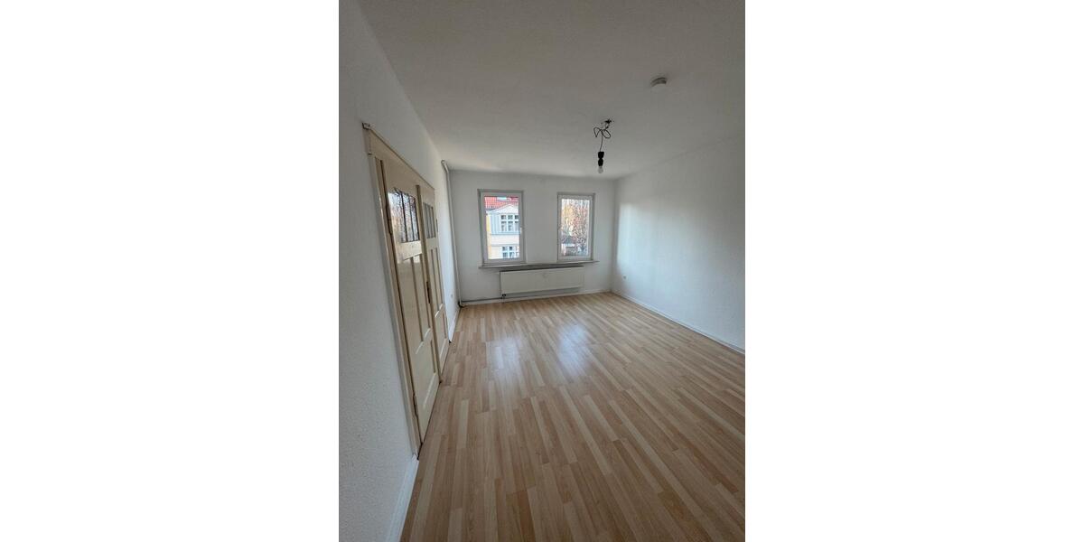 Helle, lichtdurchflutete 2ZKB Altbauwohnung 65m2 2 zimmer