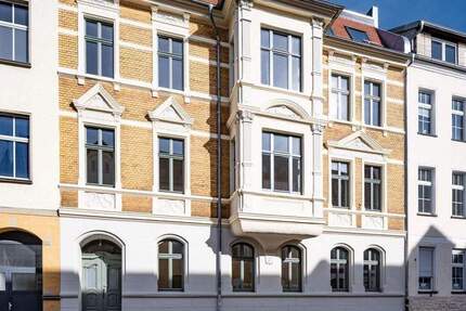 Wohnung Dessau-Roßlau Innenstadt - 4 Zimmer, 139 m&sup2;, 1.390&euro; | Angebot:25360657