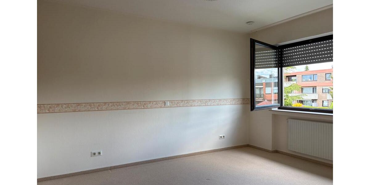 Etagenwohnung Bad Salzuflen - 3 Zimmer, 90 m&sup2;, 990&euro; | Angebot:26679297