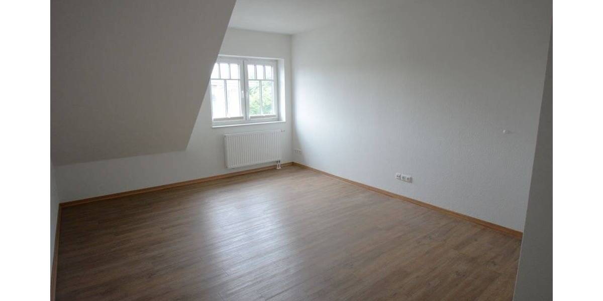 Etagenwohnung Heide - 3 Zimmer, 100 m&sup2;, 980&euro; | Angebot:25819087