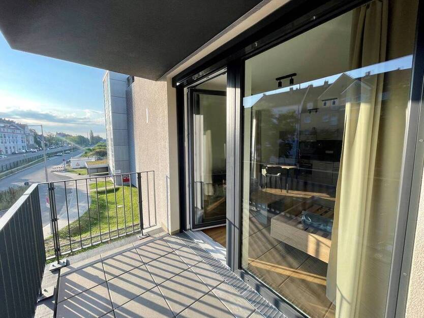 Ab sofort! Helle, möblierte 1-Zimmer-Wohnung mit Balkon!