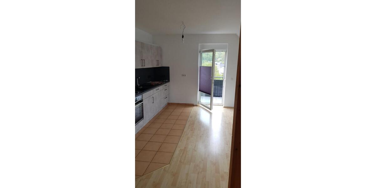 Dachgeschoßwohnung Haiger - 2 Zimmer, 61 m&sup2;, 500&euro; | Angebot:25207237