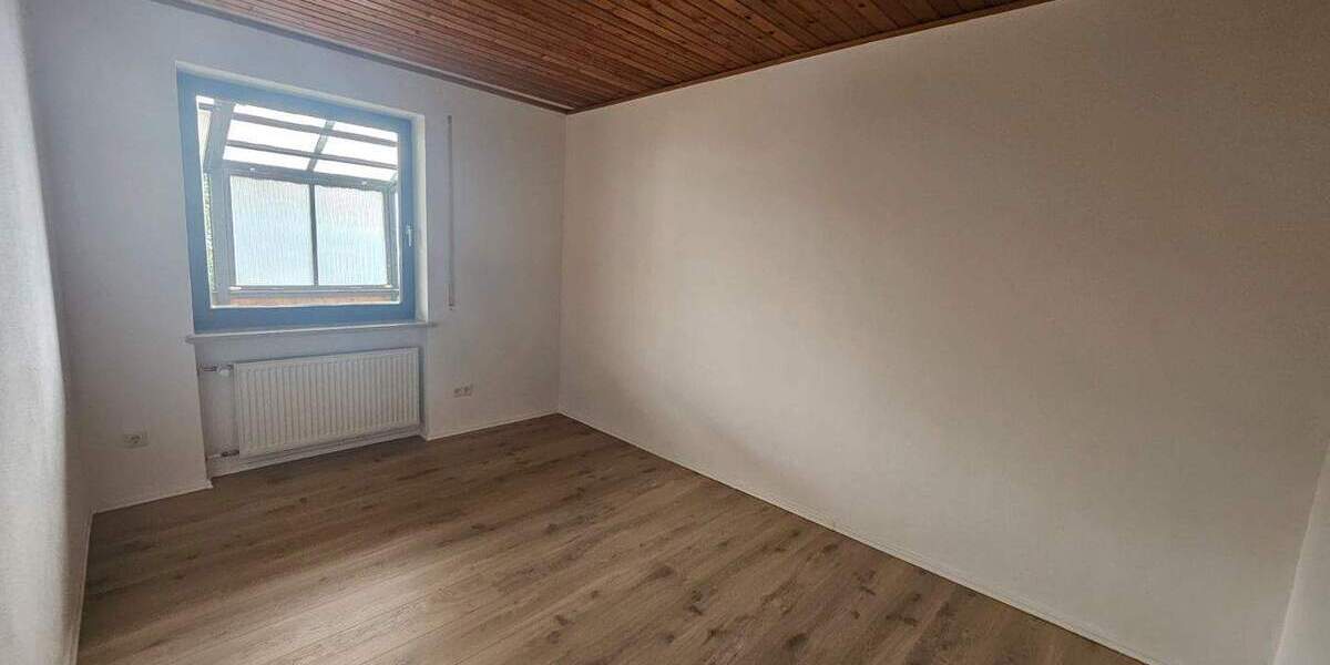 Etagenwohnung Buxheim - 4 Zimmer, 138 m&sup2;, 1.240&euro; | Angebot:25708046