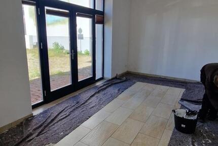 3- Zimmer Wohnung Erstbezug nach kompl. Sanierung 3 zimmer