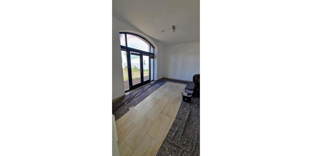 3- Zimmer Wohnung Erstbezug nach kompl. Sanierung 3 zimmer