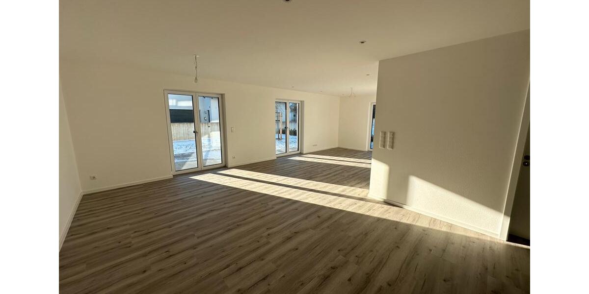 Erdgeschoßwohnung Mindelheim - 4 Zimmer, 125 m&sup2;, 1.495&euro; | Angebot:24567319