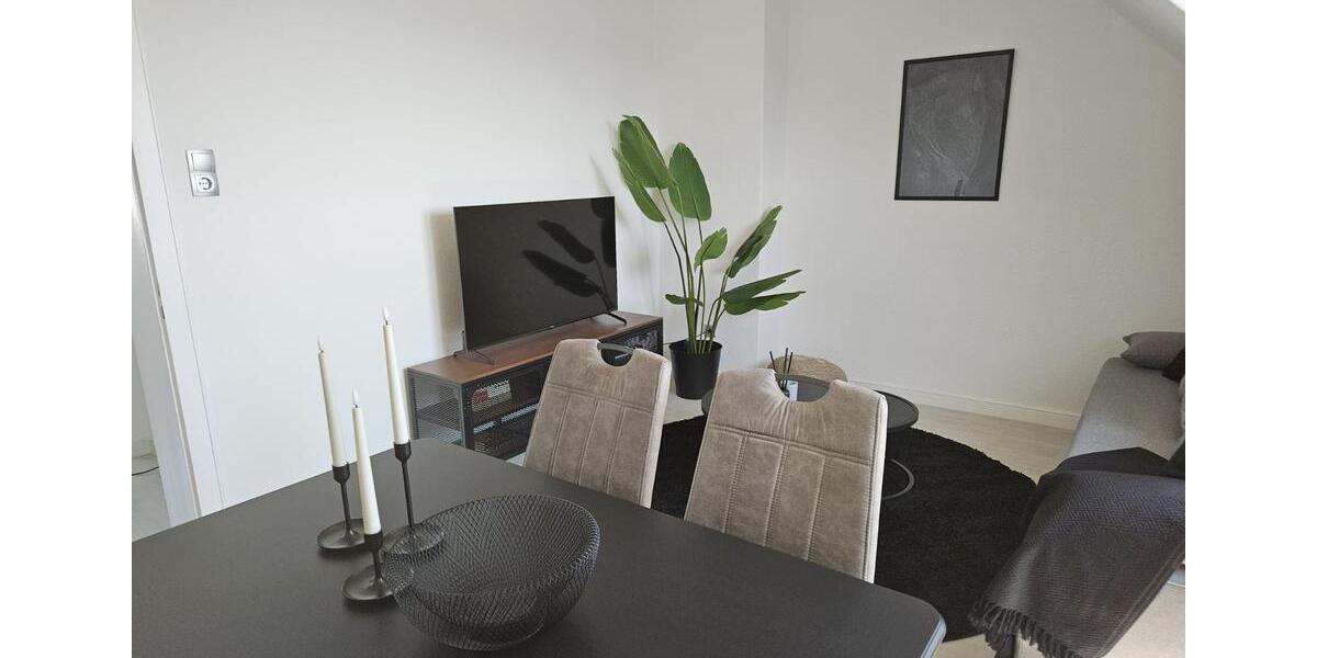 Dachgeschoßwohnung Bremerhaven Geestemünde - 3 Zimmer, 55 m&sup2;, 899&euro; | Angebot:24629262