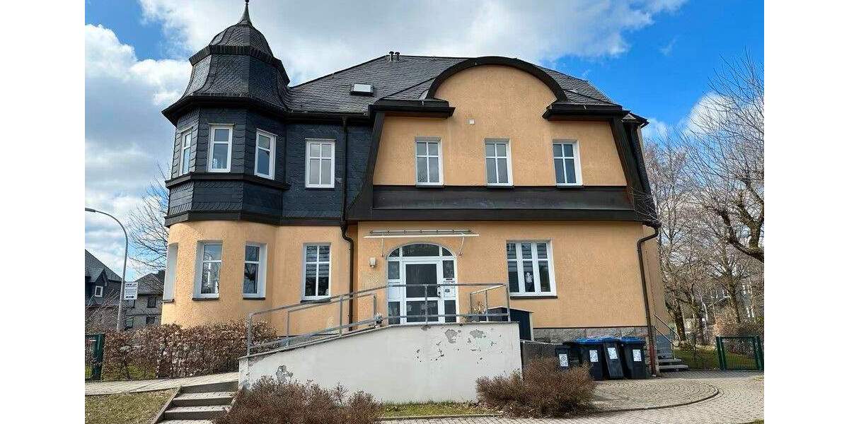 Etagenwohnung Neuhaus am Rennweg Neuhaus - 3 Zimmer, 116 m&sup2;, 875&euro; | Angebot:25927102