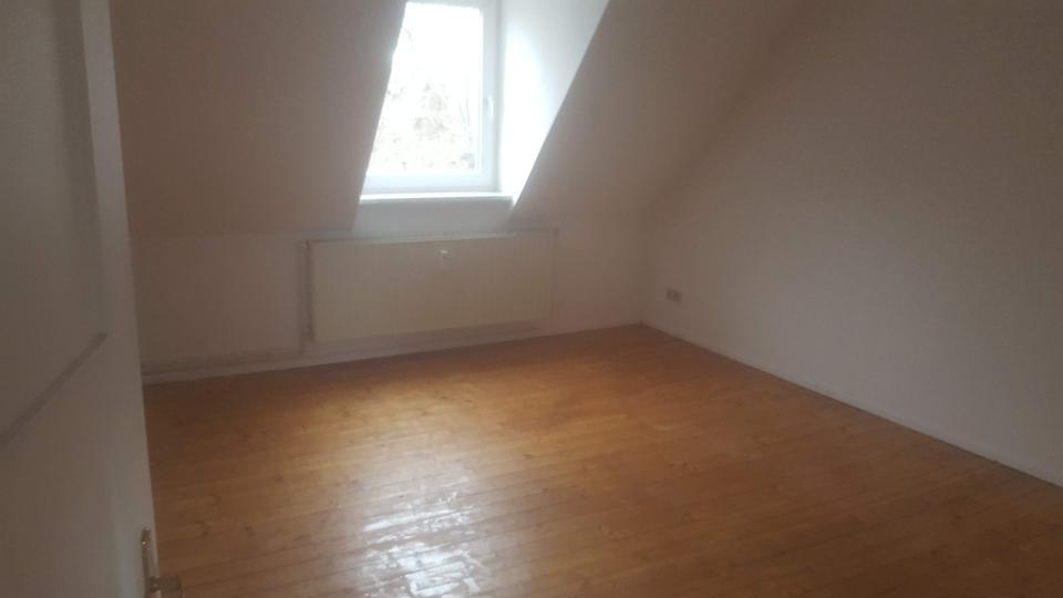 Dachgeschoßwohnung Aschersleben - 1 Zimmer, 55 m&sup2;, 508&euro; | Angebot:25918654