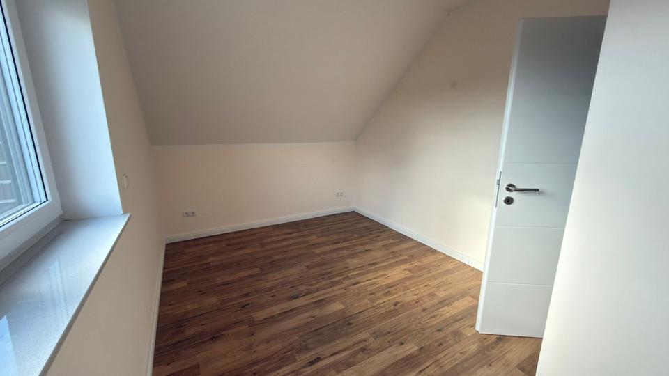 Doppelhaushälfte Zetel - 4 Zimmer, 100 m&sup2;, 1.150&euro; | Angebot:26375590