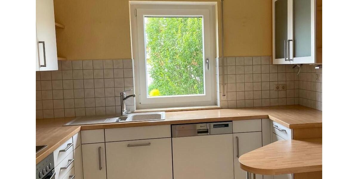 Großzügige 3,5-Zi-Wohnung mit Balkon in Niederwerrn 3.5 zimmer