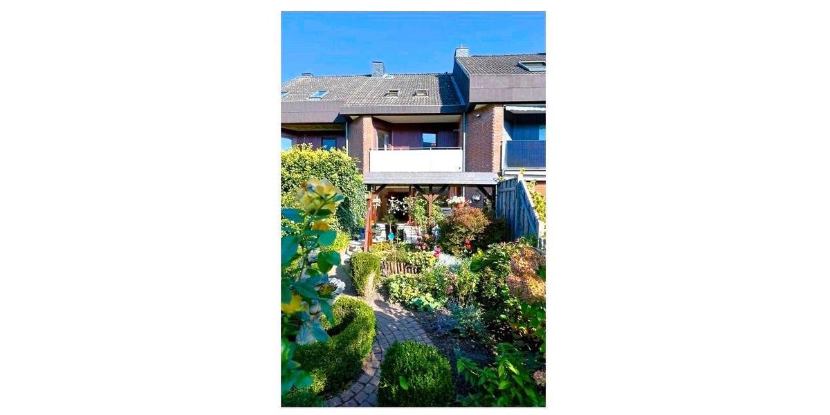 Reihenhaus Reinfeld (Holstein) - 5.5 Zimmer, 168 m&sup2;, 1.900&euro; | Angebot:26047235